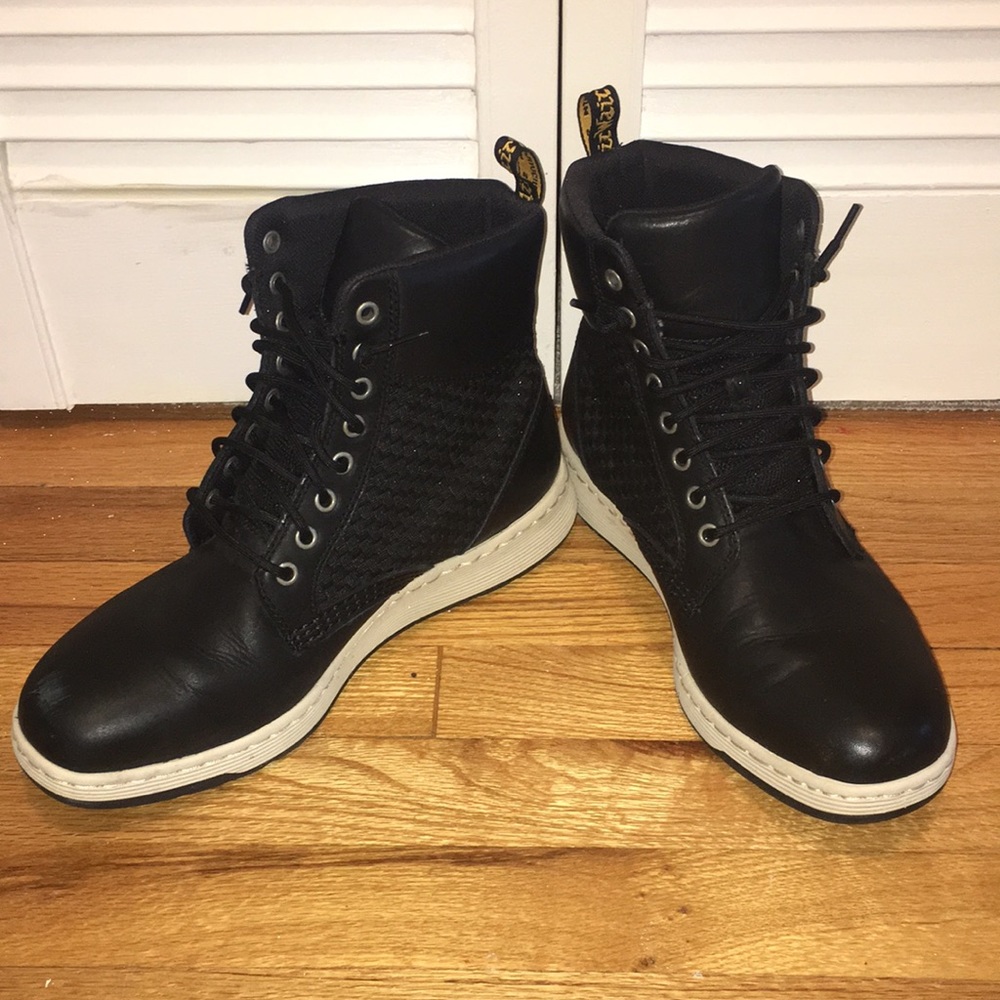 Men’s Dr. Martens Rival 8 Eyelet Boot
